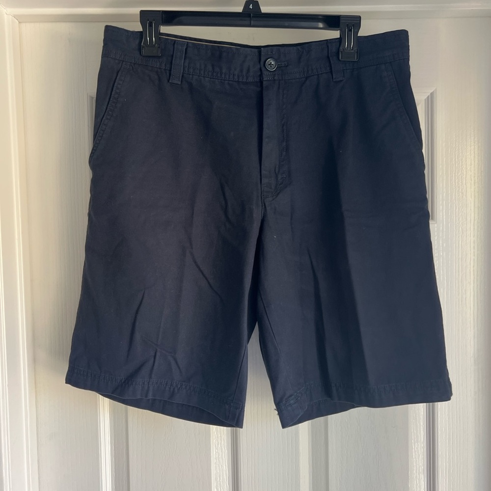Izod Saltwater Men's Navy Blue Chino Pants